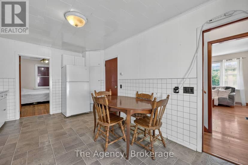 11401 Highway 12 — photo 12 of 40