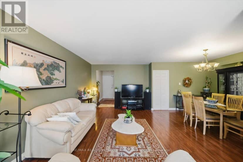601 - 130 Neptune Drive — photo 6 of 37