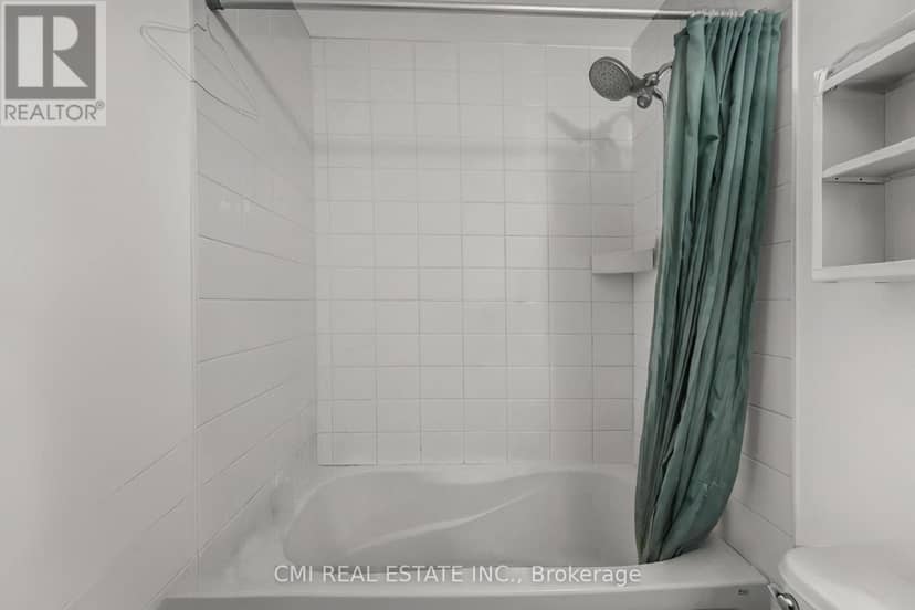 509 - 17 Kenaston Gardens — photo 19 of 34