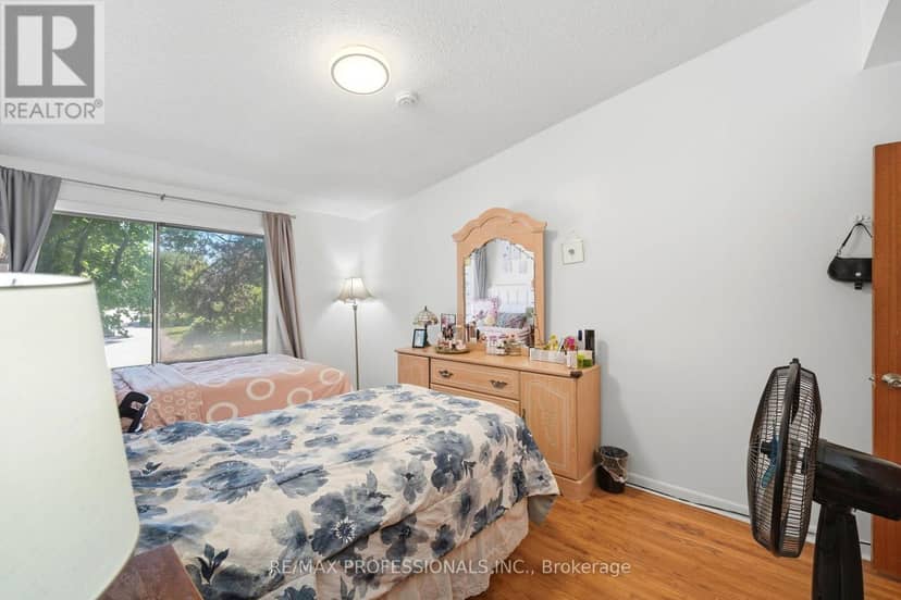 12 - 48 Three Valleys Drive — photo 23 of 40