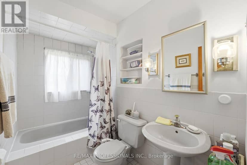 12 - 48 Three Valleys Drive — photo 28 of 40