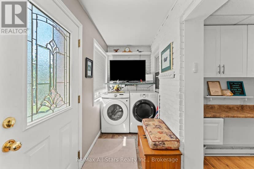 53 Helen Street — photo 19 of 36