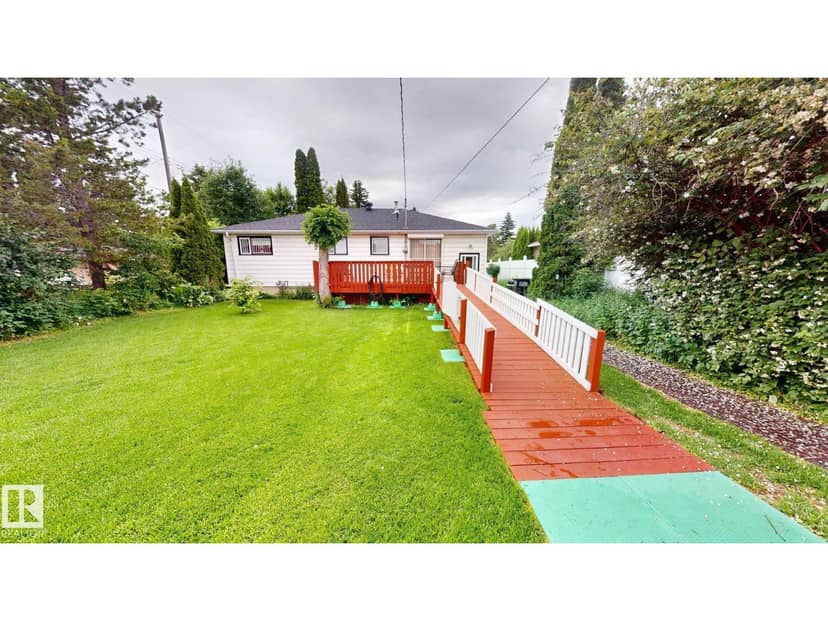 13915 135A AV NW, Edmonton, photo 2