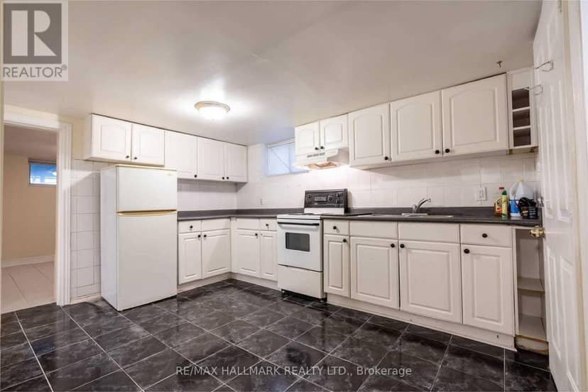 226 Lawrence Avenue — photo 21 of 24