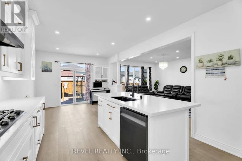 536 Brett Street — photo 17 of 40