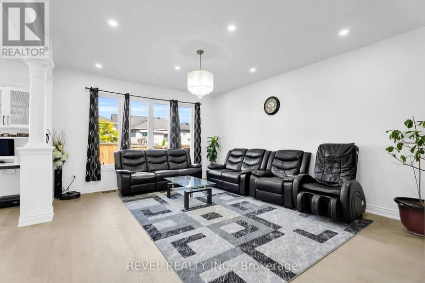 536 Brett Street — photo 8 of 40