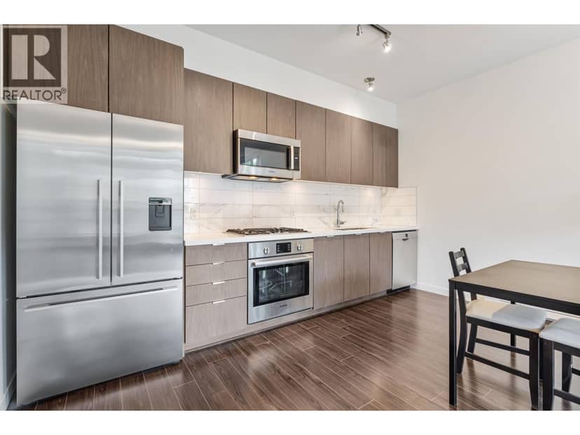 301 3168 Riverwalk Avenue, Vancouver, photo 2