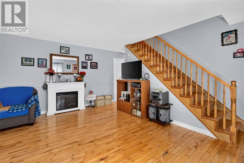 21 - 23 Boyd Avenue — photo 17 of 34