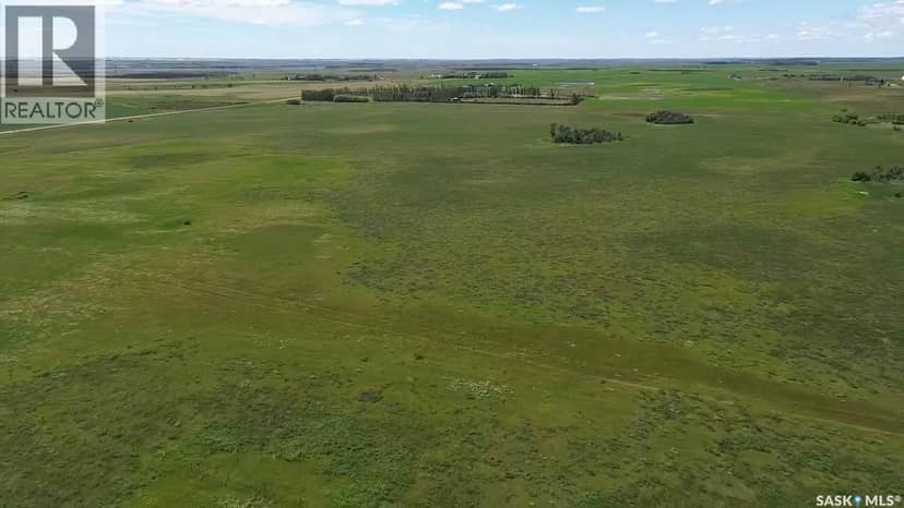 Krueger Hay Land - Highway 39 - SE-6-3-8-W2, Estevan Rm No. 5, photo 3