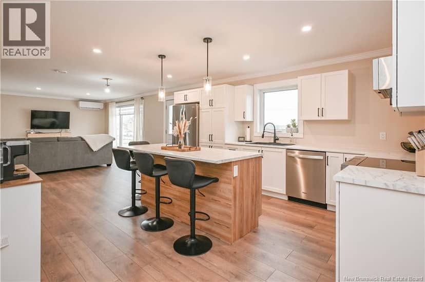 106 des Champs Street — photo 12 of 36