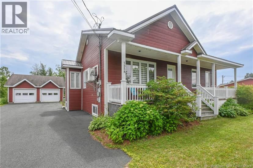 1358 des Fondateurs Street — photo 1 of 40