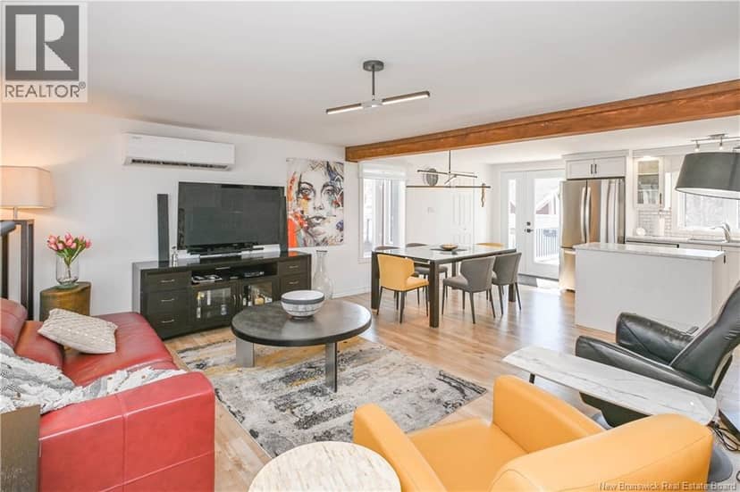 1358 des Fondateurs Street — photo 21 of 40
