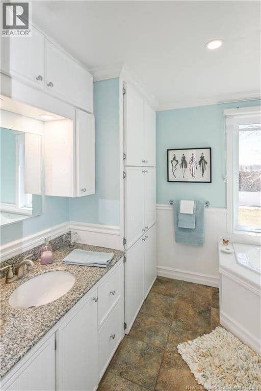 1358 des Fondateurs Street — photo 25 of 40