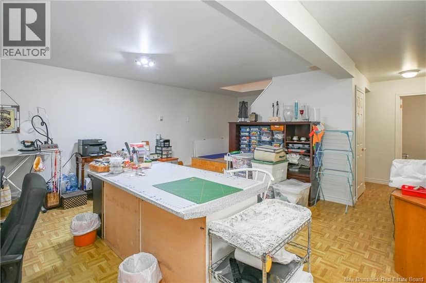 1358 des Fondateurs Street — photo 33 of 40