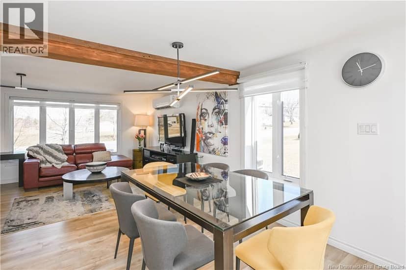 1358 des Fondateurs Street — photo 17 of 40
