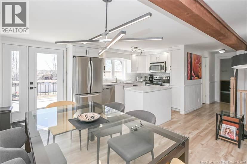 1358 des Fondateurs Street — photo 19 of 40