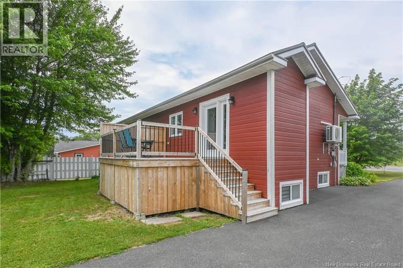 1358 des Fondateurs Street — photo 6 of 40