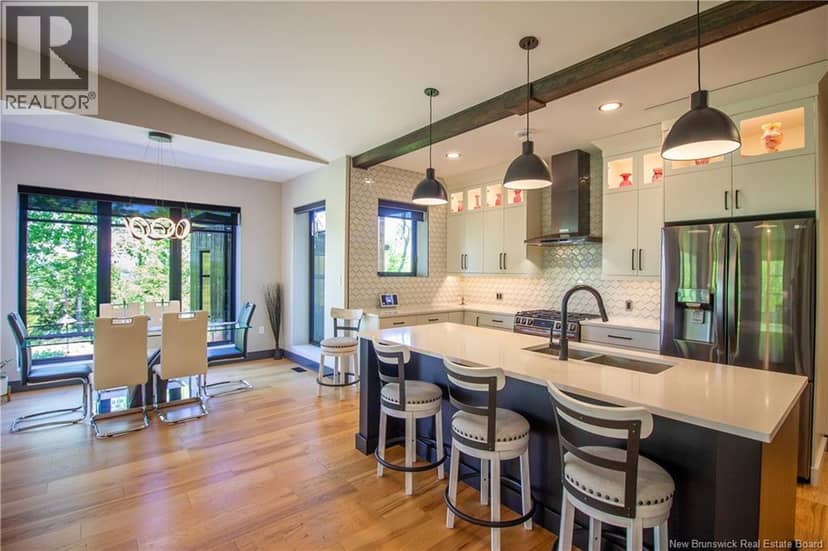 11 Robert Ross Boulevard — photo 17 of 40