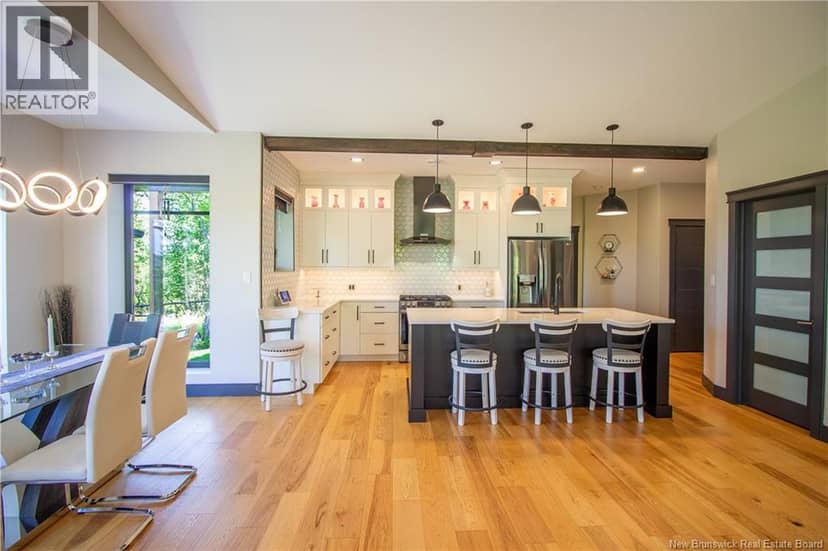 11 Robert Ross Boulevard — photo 21 of 40