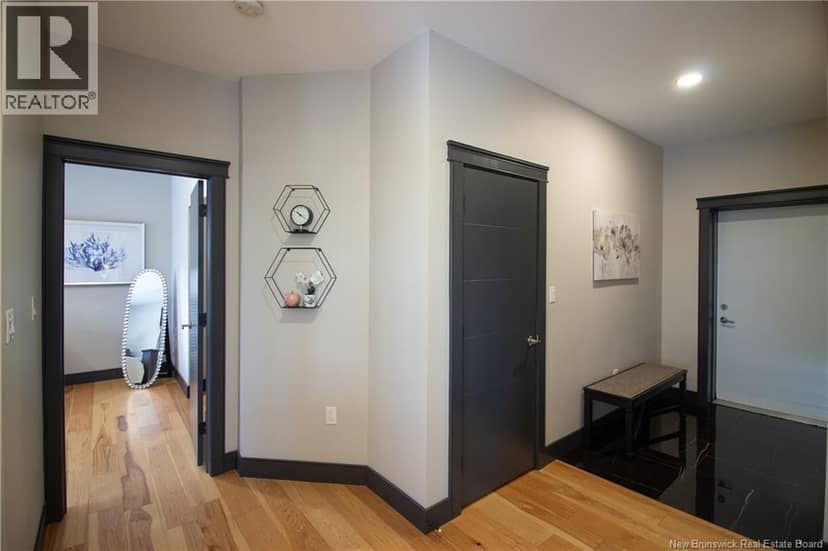 11 Robert Ross Boulevard — photo 23 of 40