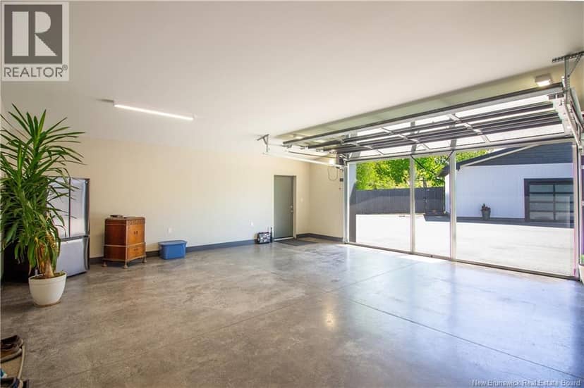 11 Robert Ross Boulevard — photo 28 of 40