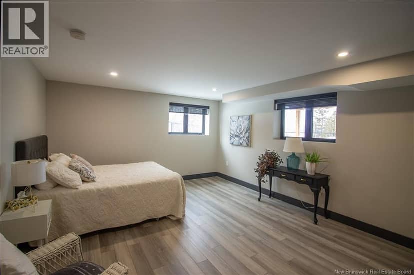 11 Robert Ross Boulevard — photo 33 of 40