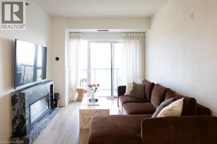 560 NORTH SERVICE Road Unit# 610 — photo 6 of 20