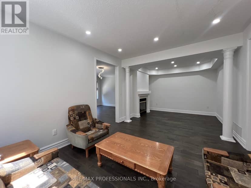 3895 Henrietta Way — photo 19 of 40