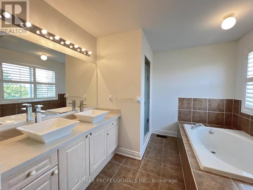 3895 Henrietta Way — photo 27 of 40