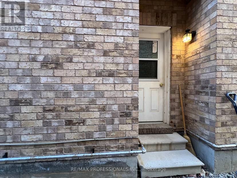 3895 Henrietta Way — photo 39 of 40
