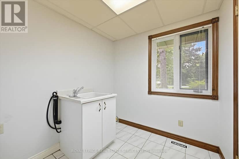 683 Canboro Road — photo 17 of 40