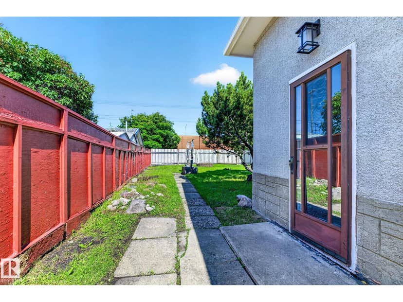16152 110B AV NW NW — photo 40 of 40