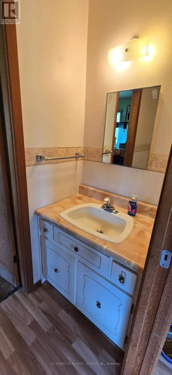 1527 Highway 11 W — photo 14 of 39