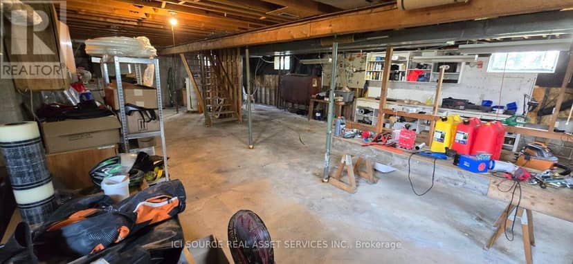 1527 Highway 11 W — photo 15 of 39