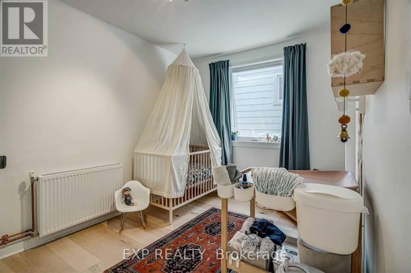 452 Montrose Avenue — photo 12 of 40