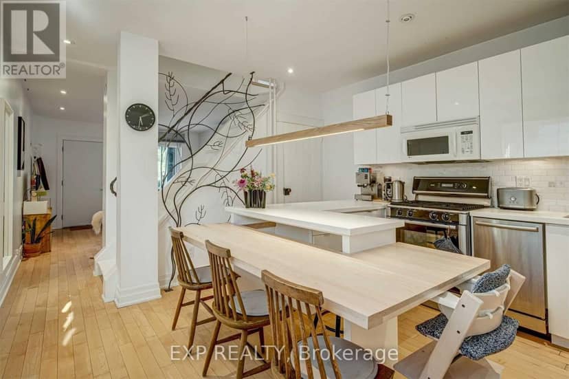452 Montrose Avenue, Toronto, photo 8