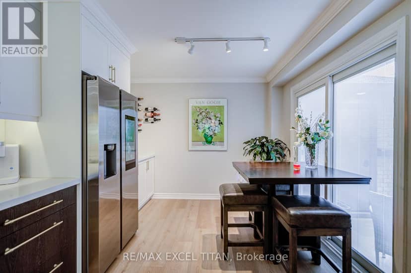 25 - 1725 The Chase — photo 21 of 40