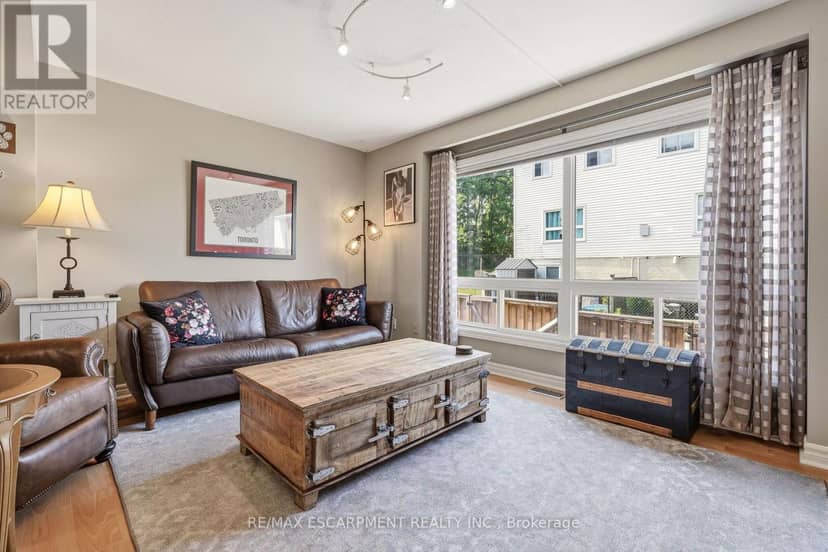 2 - 125 Bonaventure Drive — photo 11 of 40
