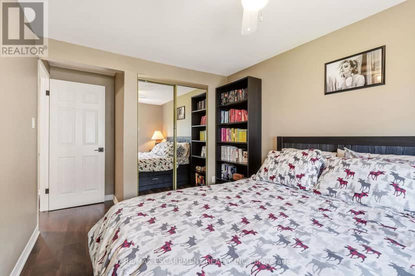 2 - 125 Bonaventure Drive — photo 34 of 40