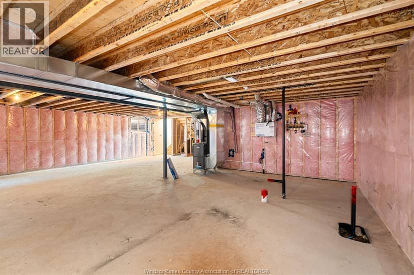 176 McLellan AVENUE — photo 25 of 28