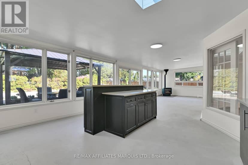 1603 Peter Street — photo 15 of 40