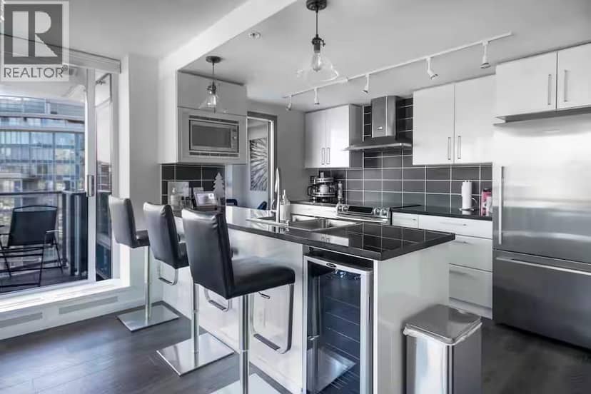 3505 188 KEEFER PLACE, Vancouver, photo 2