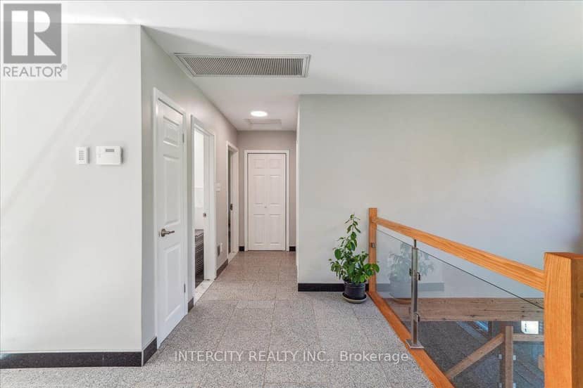 3505 Cochrane Street — photo 19 of 38
