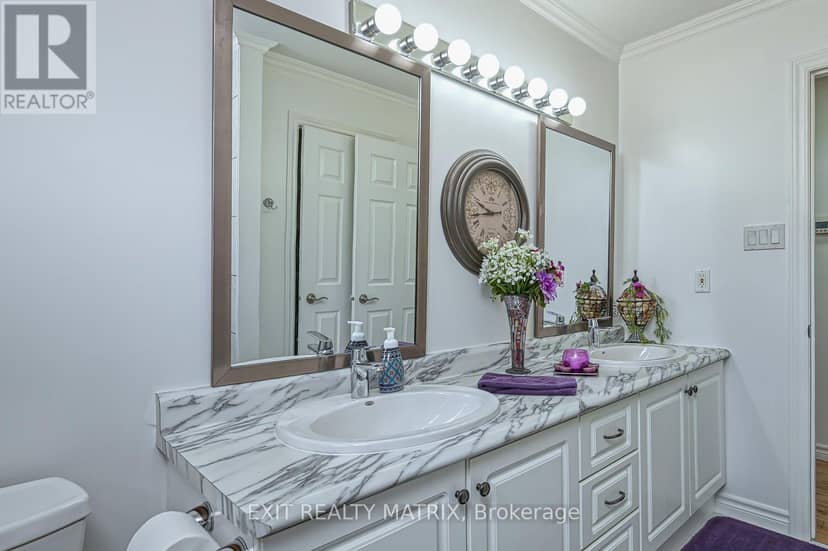 2573 Mitchell Street — photo 24 of 40