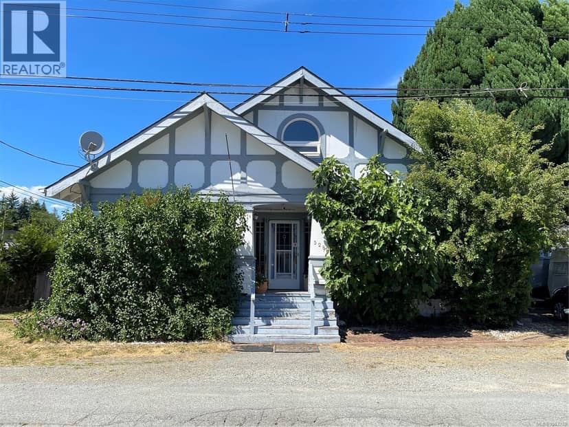 5281 Wilkinson Rd — photo 1 of 38