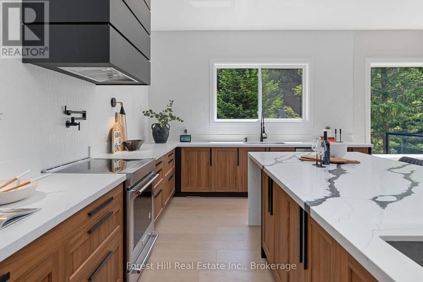 846 Sixth Street — photo 7 of 40
