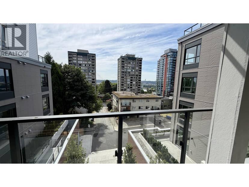 426 82 FIRST STREET, New Westminster, photo 6