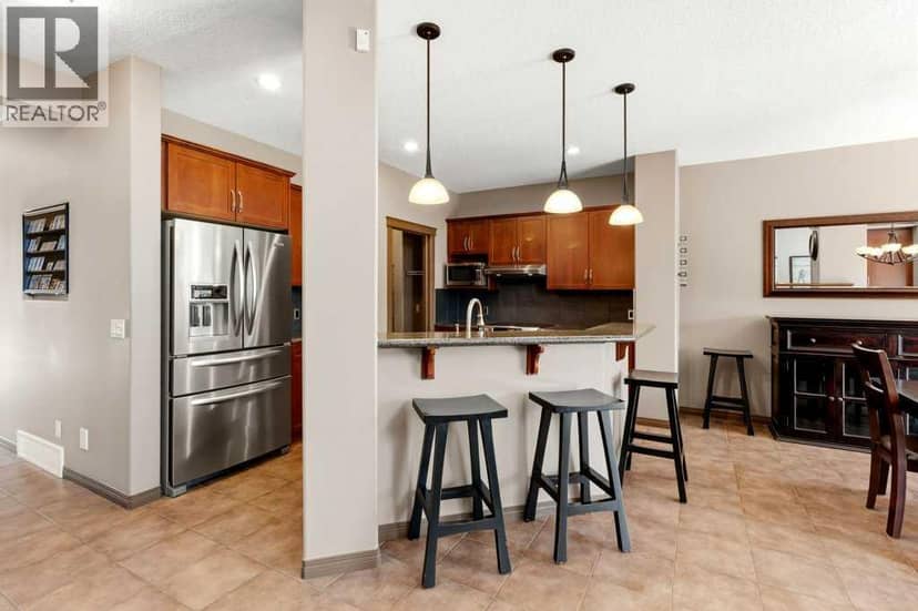 23 Aspen Stone Crescent SW — photo 9 of 40
