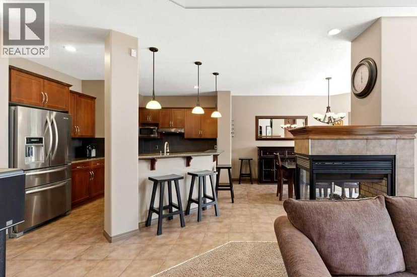 23 Aspen Stone Crescent SW, Calgary, photo 8