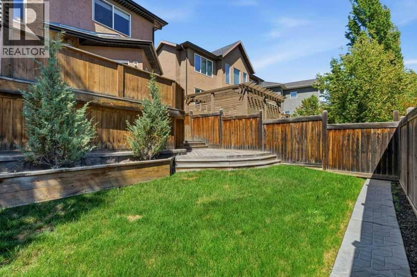 23 Aspen Stone Crescent SW — photo 39 of 40